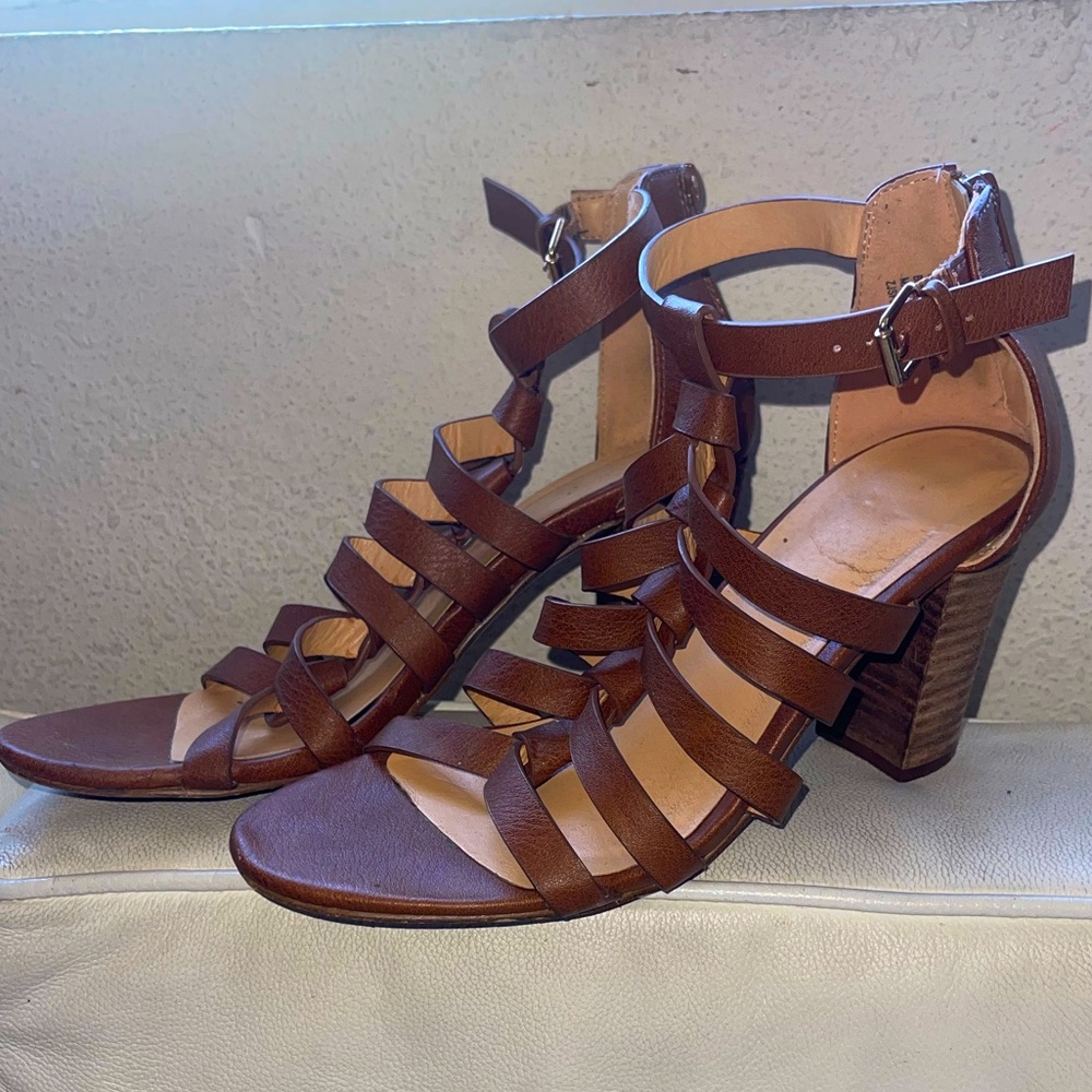 Multi strap braided perfect fall cognac heel size 8.5